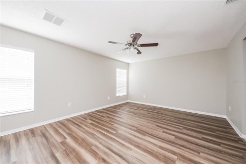 Villa ou maison à louer à Kissimmee, Floride: 4 chambres, 169.08 m2 № 2150288 - photo 13