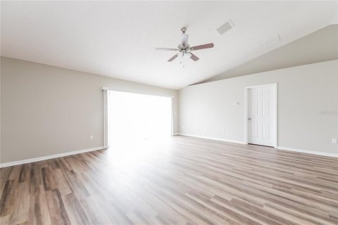 Villa ou maison à louer à Kissimmee, Floride: 4 chambres, 169.08 m2 № 2150288 - photo 2