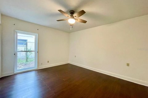 Villa ou maison à louer à Tampa, Floride: 3 chambres, 176.7 m2 № 2418558 - photo 25