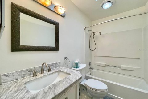 Villa ou maison à louer à Tampa, Floride: 3 chambres, 176.7 m2 № 2418558 - photo 27