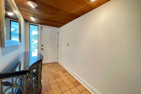 Villa ou maison à louer à Tampa, Floride: 3 chambres, 176.7 m2 № 2418558 - photo 4