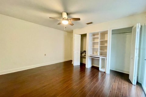 Villa ou maison à louer à Tampa, Floride: 3 chambres, 176.7 m2 № 2418558 - photo 24