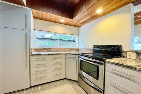 Villa ou maison à louer à Tampa, Floride: 3 chambres, 176.7 m2 № 2418558 - photo 10