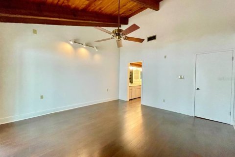 Villa ou maison à louer à Tampa, Floride: 3 chambres, 176.7 m2 № 2418558 - photo 18