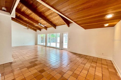 Villa ou maison à louer à Tampa, Floride: 3 chambres, 176.7 m2 № 2418558 - photo 5