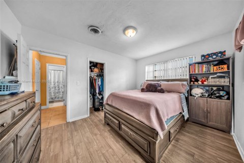 Villa ou maison à vendre à Miami Gardens, Floride: 3 chambres, 138.98 m2 № 1933137 - photo 8