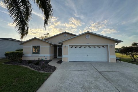 Casa en alquiler en Leesburg, Florida, 3 dormitorios, 192.4 m2 № 1723061 - foto 1