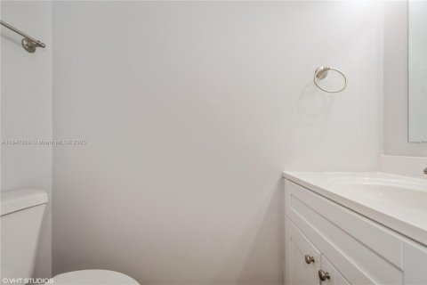 Townhouse in Plantation, Florida 3 bedrooms, 137.5 sq.m. № 1845586 - photo 15