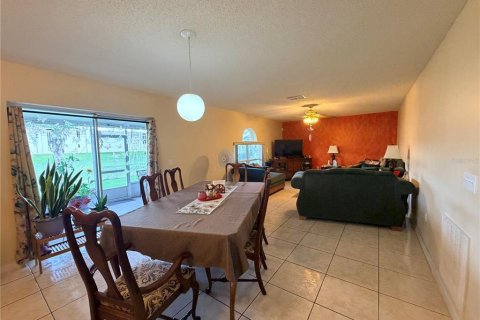 Villa ou maison à vendre à Kissimmee, Floride: 4 chambres, 264.21 m2 № 2320929 - photo 7