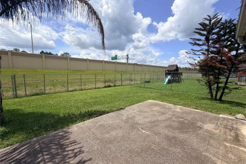 Villa ou maison à vendre à Kissimmee, Floride: 4 chambres, 264.21 m2 № 2320929 - photo 18