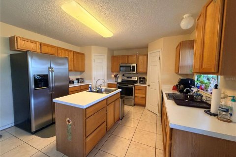 Villa ou maison à vendre à Kissimmee, Floride: 4 chambres, 264.21 m2 № 2320929 - photo 5