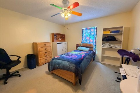 Villa ou maison à vendre à Kissimmee, Floride: 4 chambres, 264.21 m2 № 2320929 - photo 25