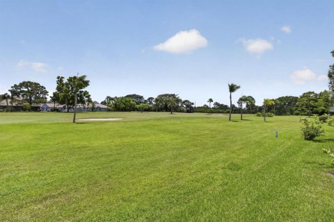 House in Hobe Sound, Florida 3 bedrooms, 167.22 sq.m. № 2245781 - photo 4