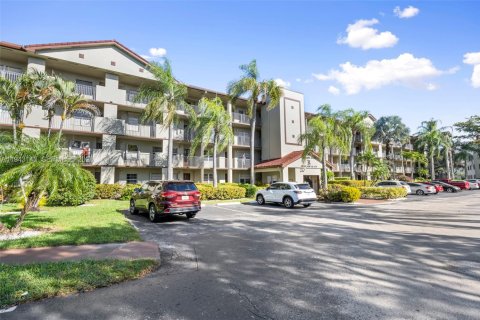 Купить кондоминиум в Пемброк-Пайнс, Флорида 1 спальня, 91.6м2, № 2000479 - фото 16