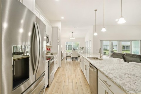 House in Oxford, Florida 4 bedrooms, 186.08 sq.m. № 1884897 - photo 8