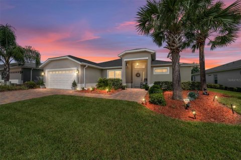 House in Oxford, Florida 4 bedrooms, 186.08 sq.m. № 1884897 - photo 2