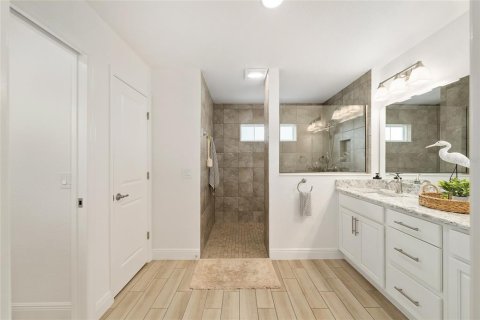 House in Oxford, Florida 4 bedrooms, 186.08 sq.m. № 1884897 - photo 22