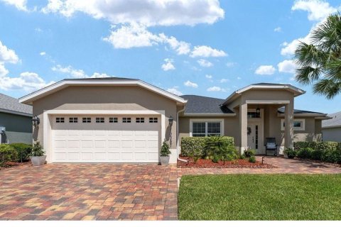 House in Oxford, Florida 4 bedrooms, 186.08 sq.m. № 1884897 - photo 1