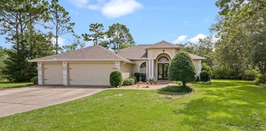 Villa ou maison à Homosassa, Floride 3 chambres, 177.81 m2 № 2315120