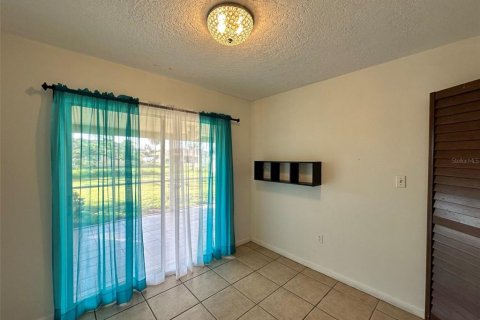 Villa ou maison à louer à Port Charlotte, Floride: 3 chambres, 111.76 m2 № 2437374 - photo 7