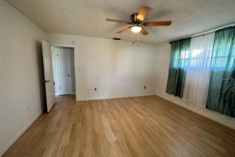 Villa ou maison à louer à Port Charlotte, Floride: 3 chambres, 111.76 m2 № 2437374 - photo 10