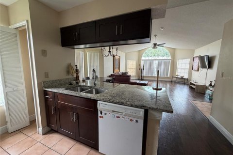 Condo in Kissimmee, Florida, 3 bedrooms  № 2308751 - photo 7
