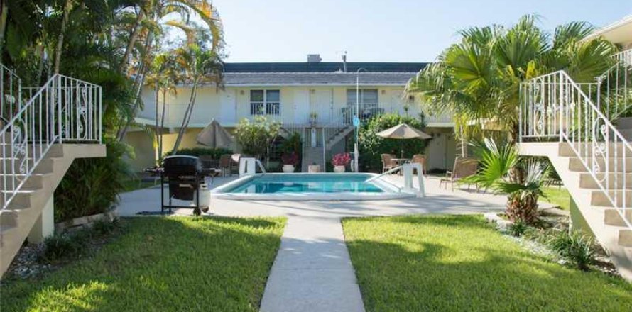 Condo in Fort Lauderdale, Florida, 1 bedroom  № 2260136