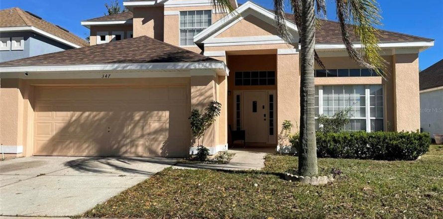 House in Davenport, Florida 5 bedrooms, 210.8 sq.m. № 940118