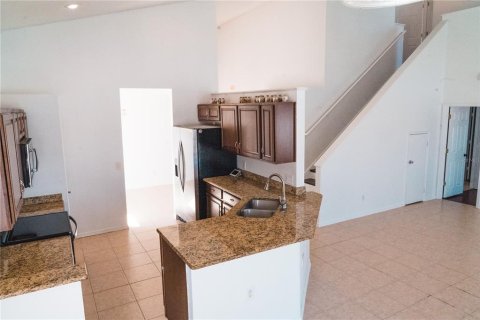 House in Davenport, Florida 5 bedrooms, 210.8 sq.m. № 940118 - photo 11