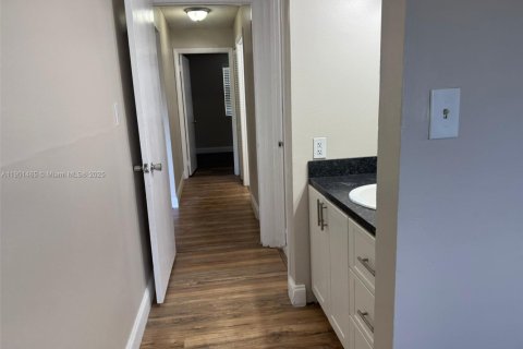 Condominio en alquiler en Miramar, Florida, 2 dormitorios, 92.9 m2 № 1953171 - foto 20