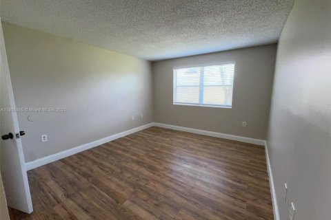 Condominio en alquiler en Miramar, Florida, 2 dormitorios, 92.9 m2 № 1953171 - foto 23