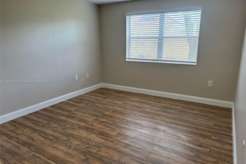 Condominio en alquiler en Miramar, Florida, 2 dormitorios, 92.9 m2 № 1953171 - foto 24