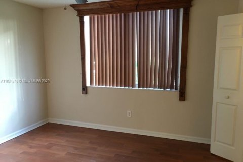 Condo in Pompano Beach, Florida, 2 bedrooms  № 1814928 - photo 7