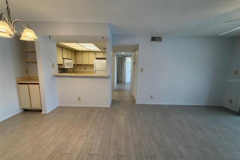 Copropriété à louer à Port Charlotte, Floride: 2 chambres, 83.52 m2 № 2310196 - photo 4