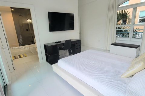 Condominio en venta en Miami Beach, Florida, 2 dormitorios, 130.99 m2 № 1695341 - foto 17