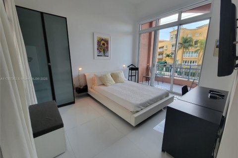 Condominio en venta en Miami Beach, Florida, 2 dormitorios, 130.99 m2 № 1695341 - foto 15