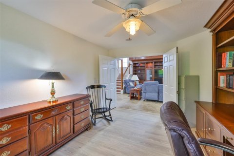 House in Apollo Beach, Florida 4 bedrooms, 483.65 sq.m. № 1808325 - photo 14