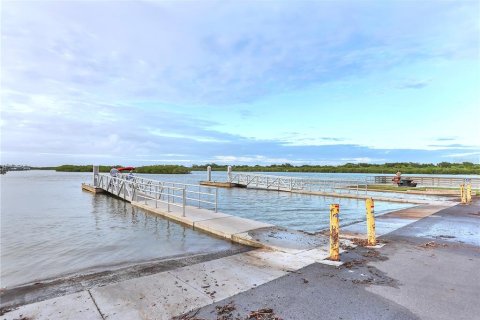 Casa en venta en Edgewater, Florida, 3 dormitorios, 144.93 m2 № 2220816 - foto 14