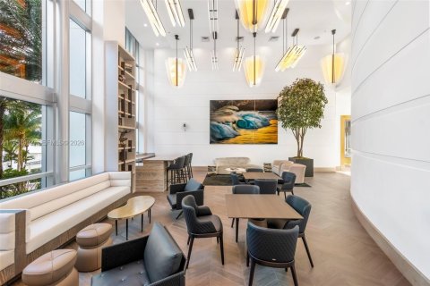 Купить кондоминиум в Майами-Бич, Флорида 2 спальни, 191.29м2, № 2017741 - фото 3