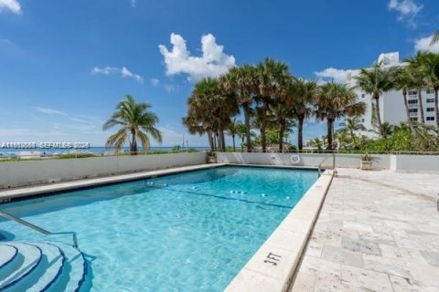 Купить кондоминиум в Майами-Бич, Флорида 1 спальня, 60.76м2, № 2006559 - фото 8