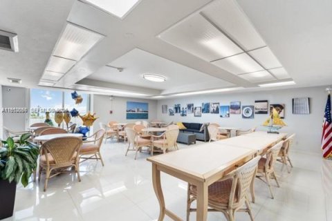 Купить кондоминиум в Майами-Бич, Флорида 1 спальня, 60.76м2, № 2006559 - фото 10