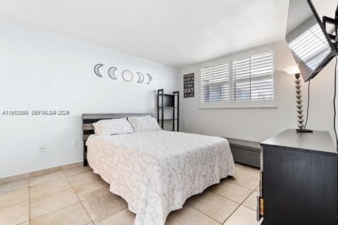 Купить кондоминиум в Майами-Бич, Флорида 1 спальня, 60.76м2, № 2006559 - фото 15