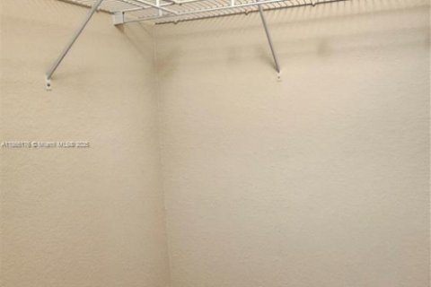 Adosado en venta en Riviera Beach, Florida, 3 dormitorios, 128.11 m2 № 2014751 - foto 19