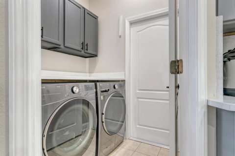 Купить виллу или дом в Раскин, Флорида 12 комнат, 245.54м2, № 2314384 - фото 22