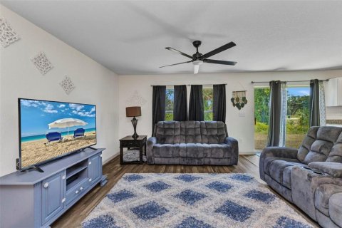 Casa en venta en North Port, Florida, 3 dormitorios, 153.29 m2 № 2201144 - foto 14