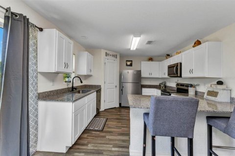 Casa en venta en North Port, Florida, 3 dormitorios, 153.29 m2 № 2201144 - foto 18