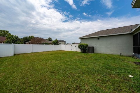 Casa en venta en Kissimmee, Florida, 4 dormitorios, 189.61 m2 № 2258369 - foto 25