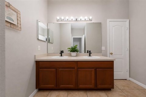 Casa en venta en Kissimmee, Florida, 4 dormitorios, 189.61 m2 № 2258369 - foto 20