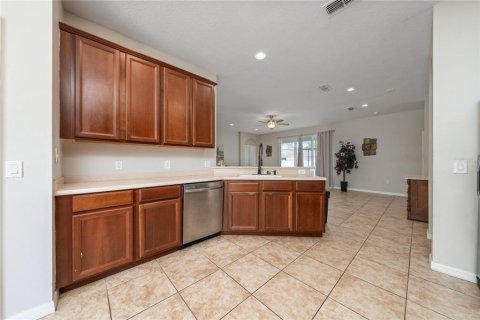 Casa en venta en Kissimmee, Florida, 4 dormitorios, 189.61 m2 № 2258369 - foto 11