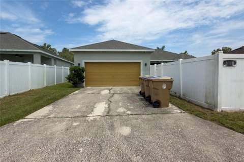 Casa en venta en Kissimmee, Florida, 4 dormitorios, 189.61 m2 № 2258369 - foto 27
